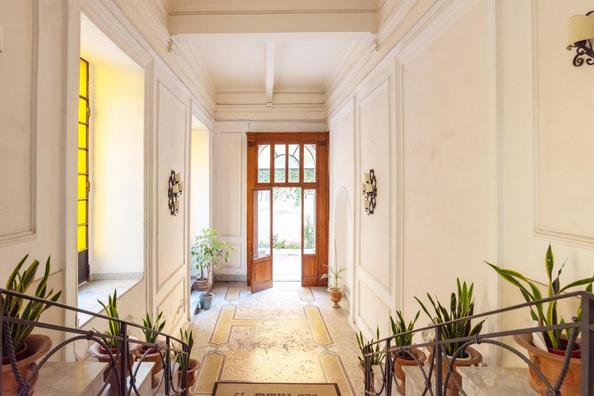 B&B Le Stanze Dei Mille Napels Buitenkant foto