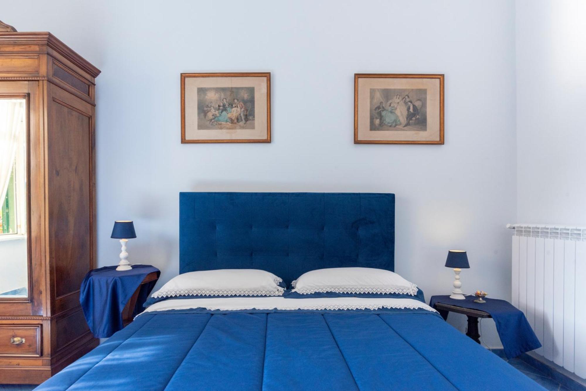 B&B Le Stanze Dei Mille Napels Buitenkant foto