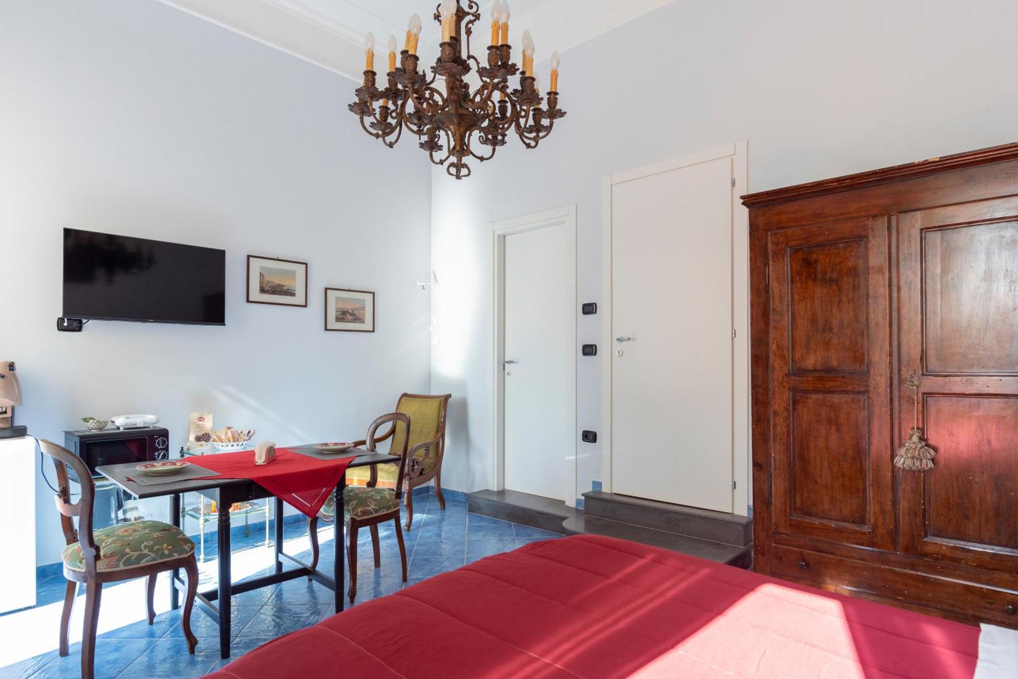 B&B Le Stanze Dei Mille Napels Buitenkant foto