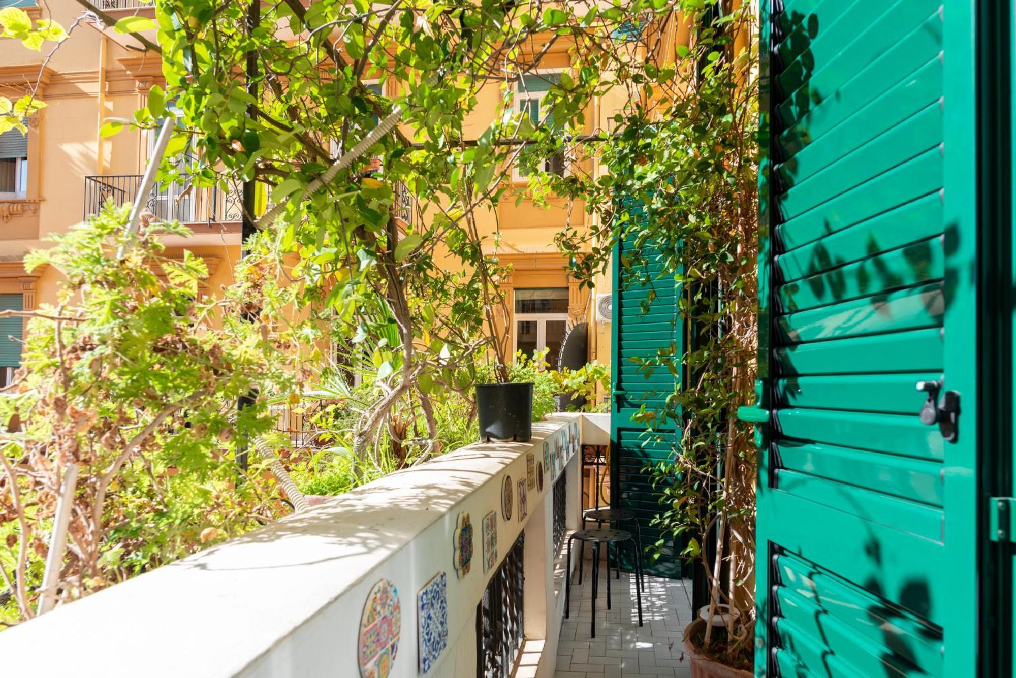 B&B Le Stanze Dei Mille Napels Buitenkant foto