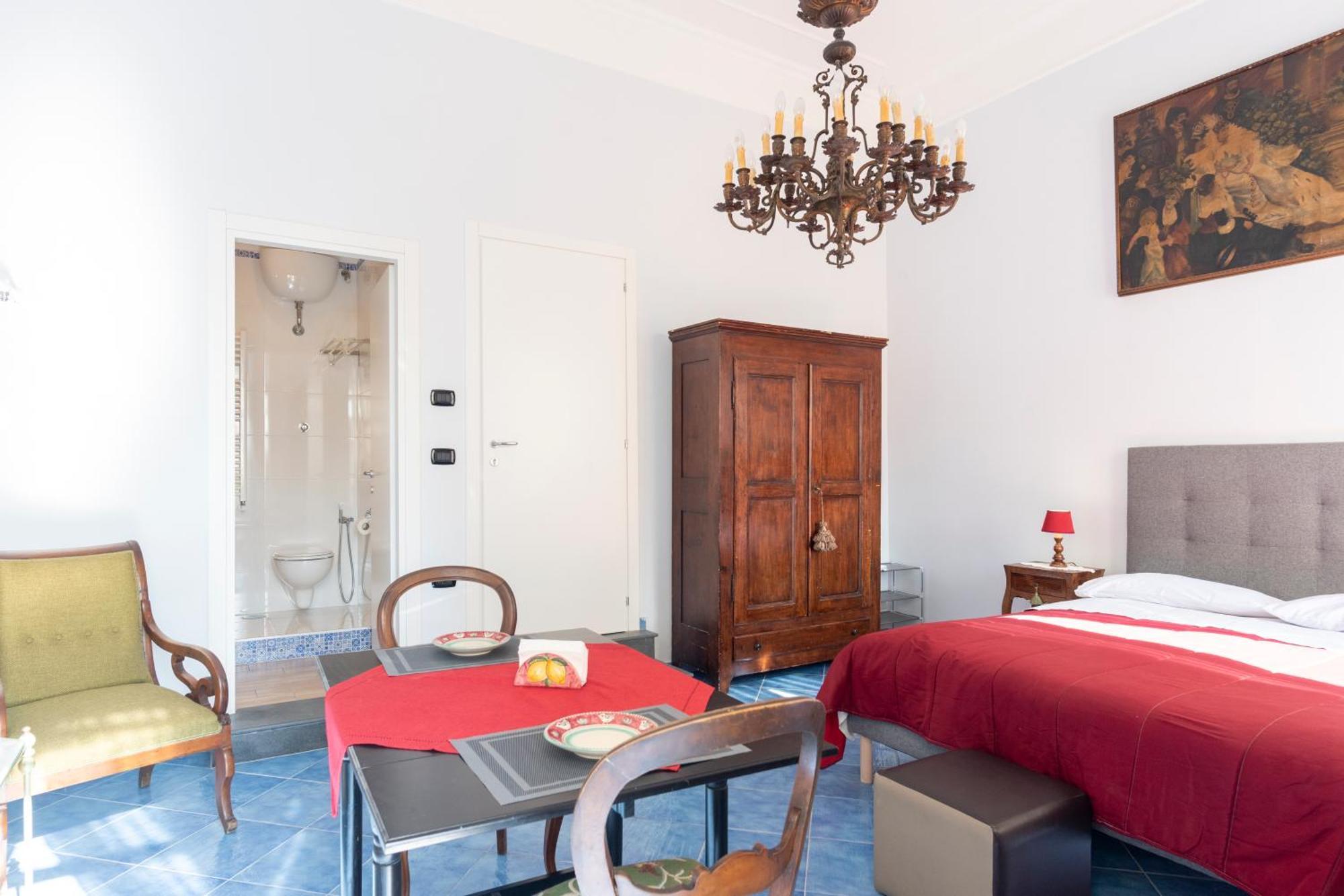B&B Le Stanze Dei Mille Napels Buitenkant foto
