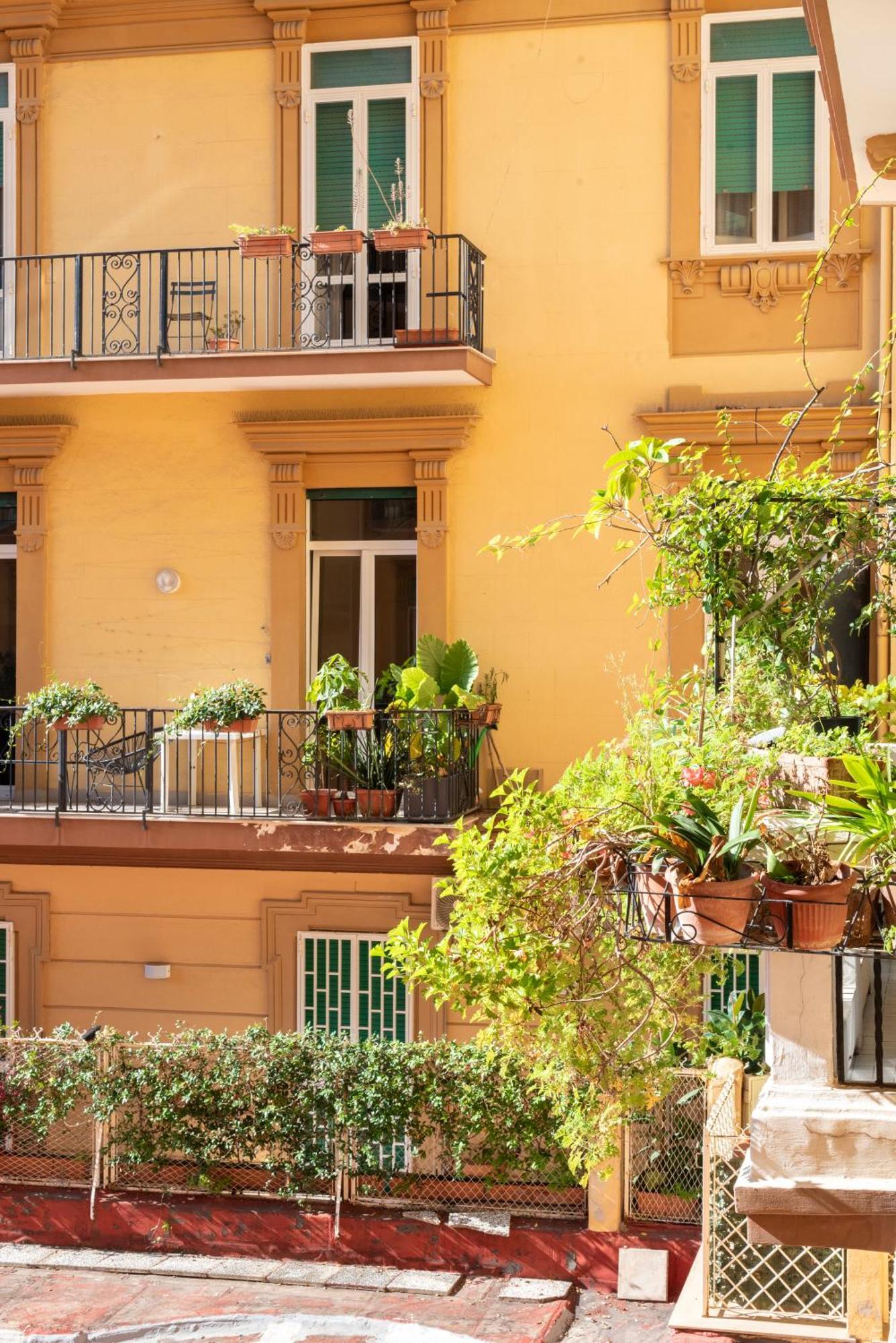 B&B Le Stanze Dei Mille Napels Buitenkant foto